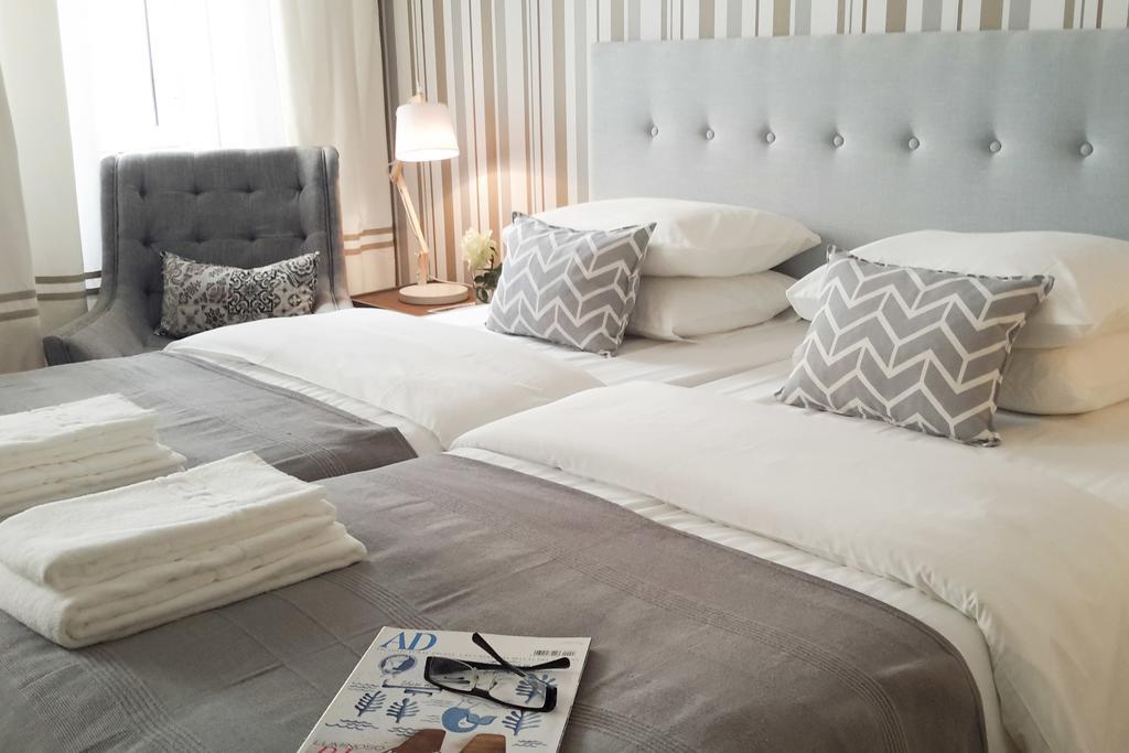 Flores Guest House Lisboa Extérieur photo